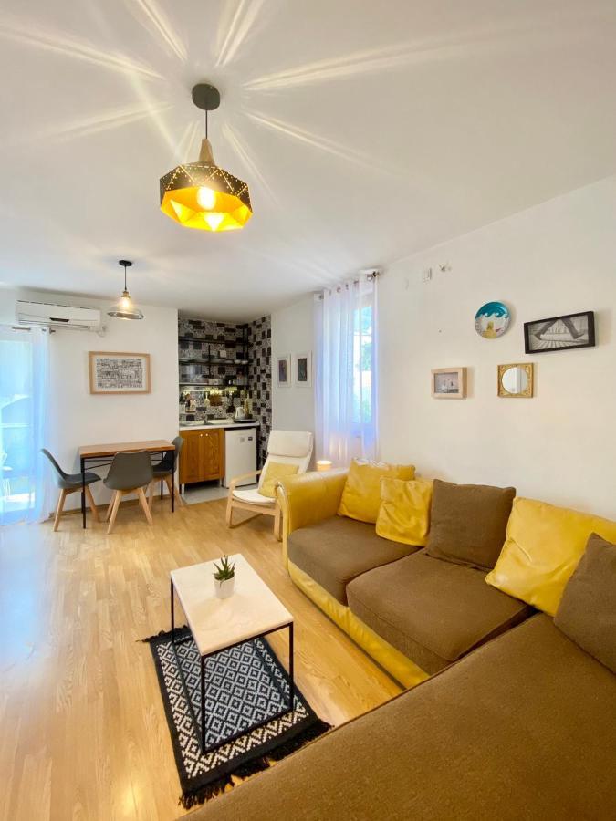 באר Apartments Rux De Luxe מראה חיצוני תמונה
