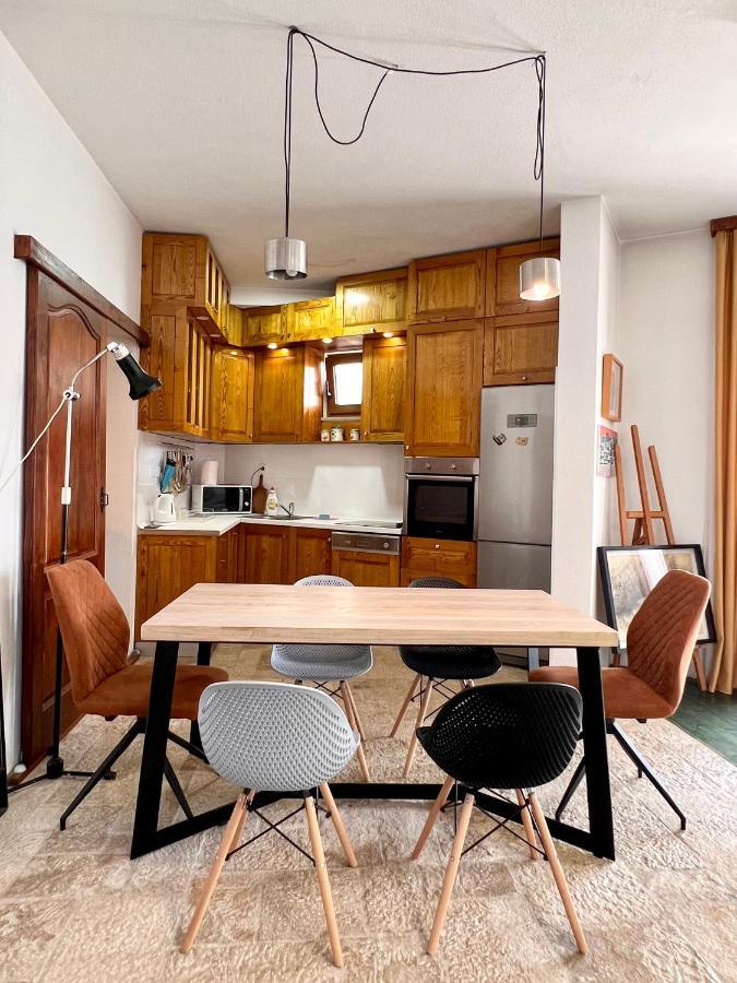 באר Apartments Rux De Luxe מראה חיצוני תמונה