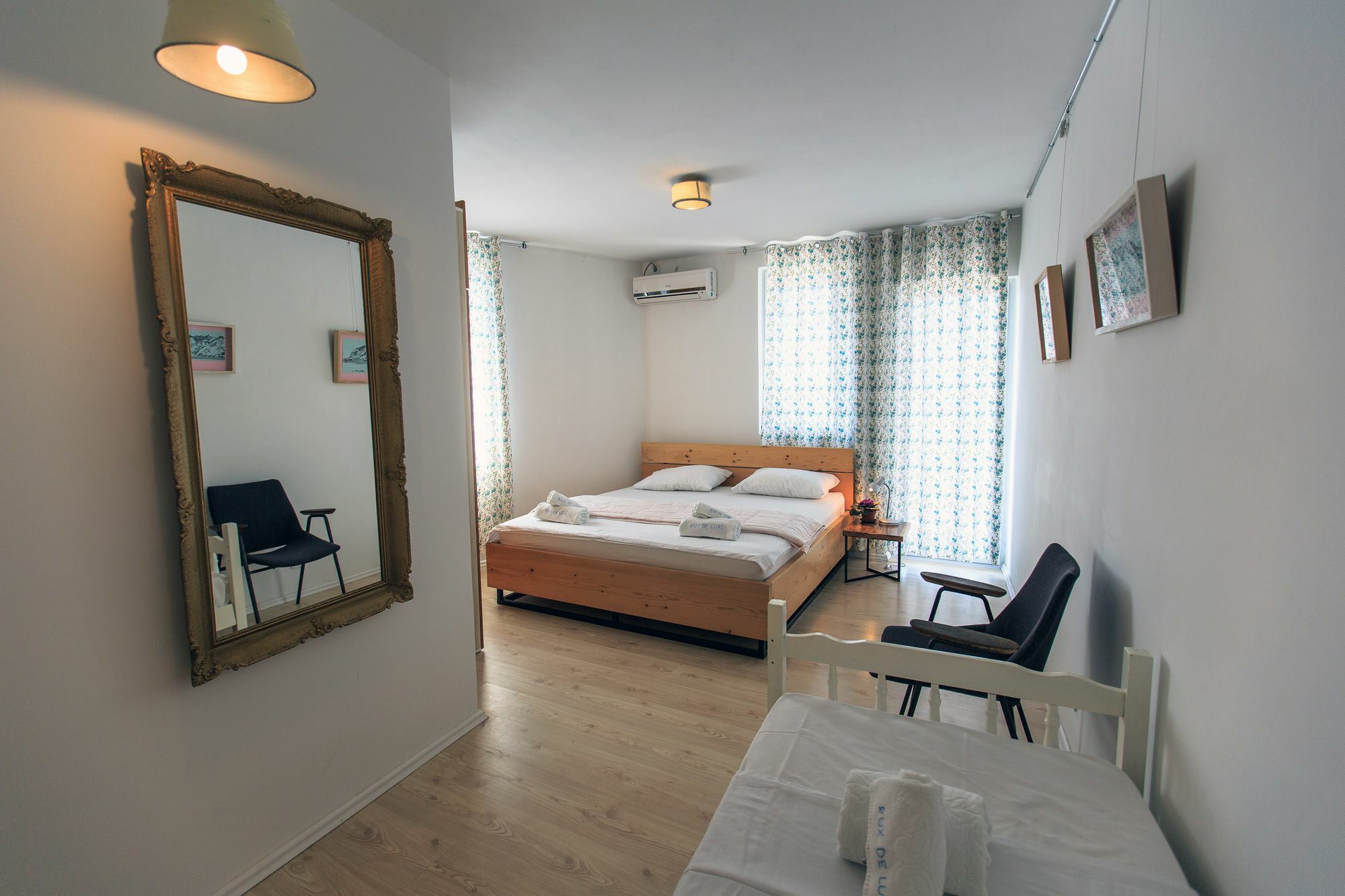 באר Apartments Rux De Luxe מראה חיצוני תמונה